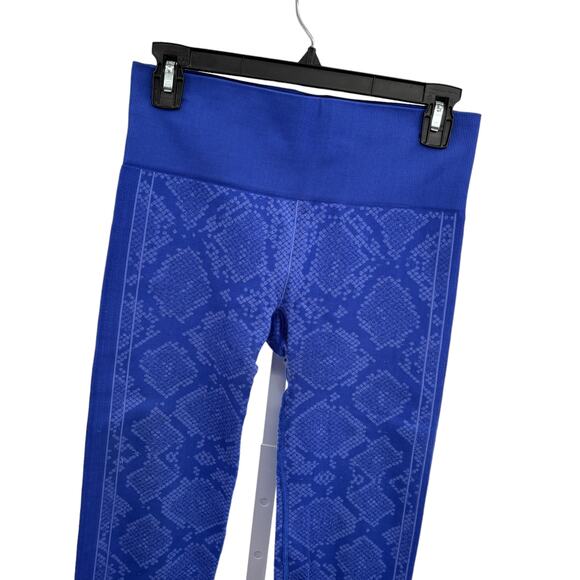 Lululemon Heathered Sapphire Blue Ebb To Street Pant - Picture 5 of 11